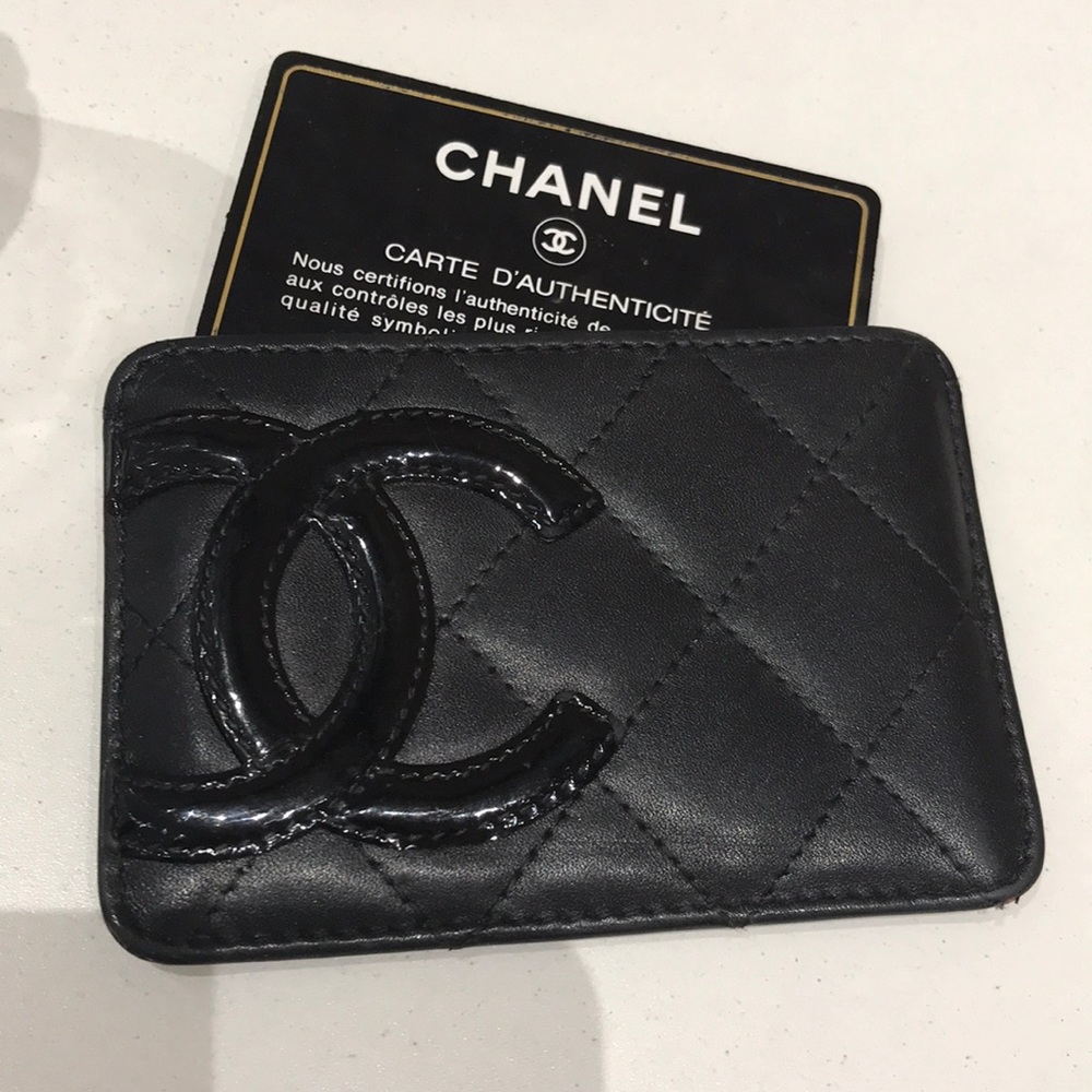 AUTHENTIC PATENT LEATHER CHANEL LOGO CARD CASE
